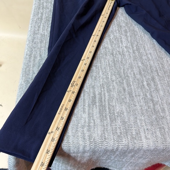 Everlane Blue Trouser Pants Size 4 Pleated waist ankle length - Picture 11 of 11